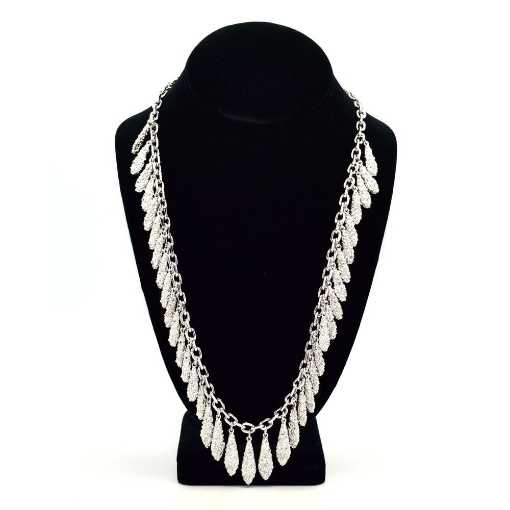 A6 CROWN TRIFARI Vintage Silver-tone Cleopatra Style Skeleton Key Charm Necklace